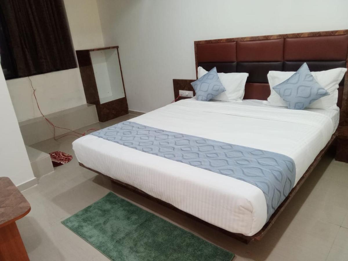 Hotel Rk Villa Вадодара Экстерьер фото