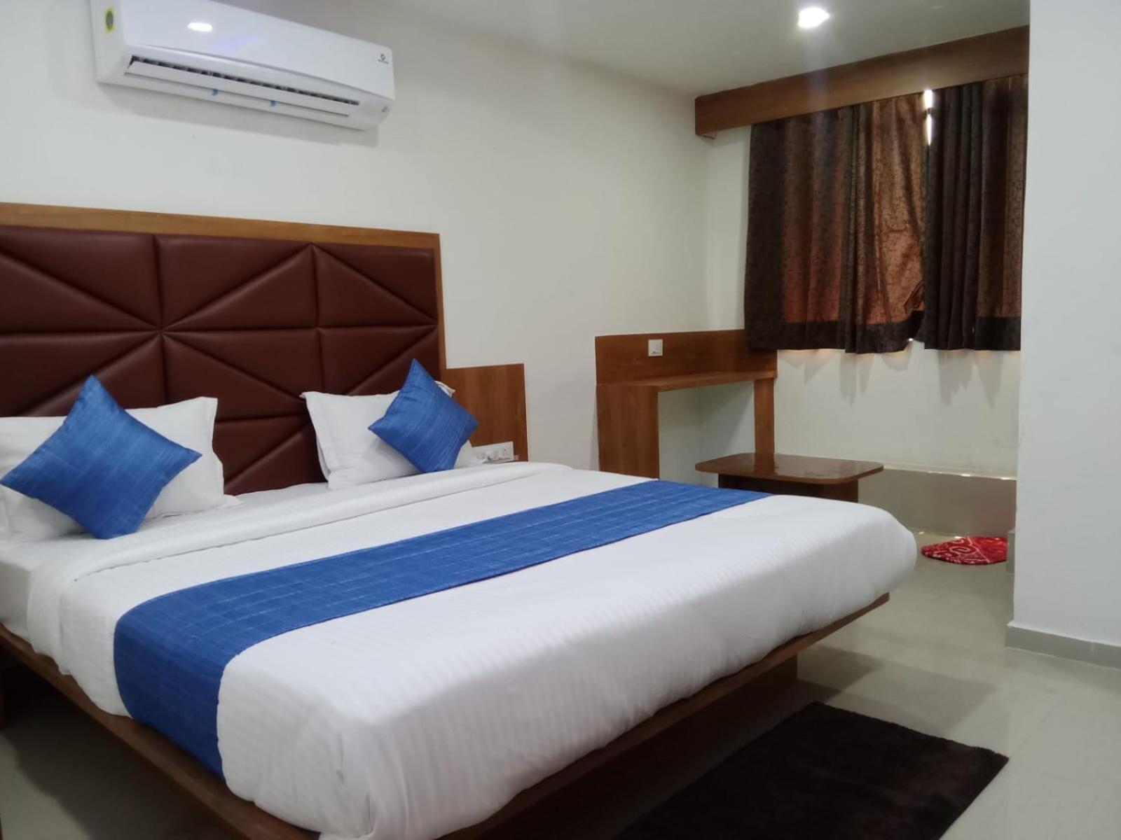 Hotel Rk Villa Вадодара Экстерьер фото